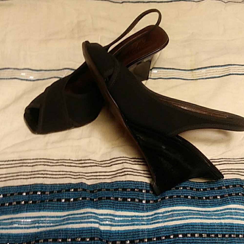 Shoes - Picture 3 of 3